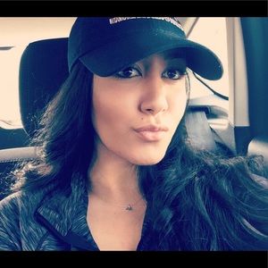 Meet your Posher, Marly